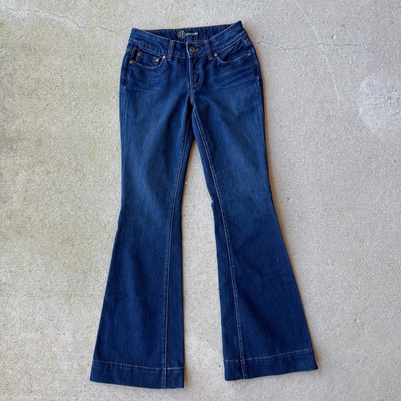 Vintage Flared Bebe Jeans - Picture 3 of 3